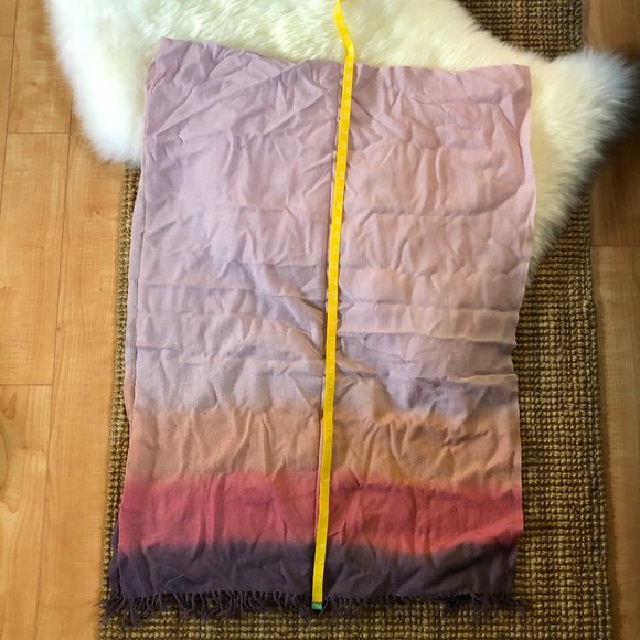 ❤️3/$29 🌅 Sunset ombré wool blanket scarf 🌅 - Picture 3 of 9